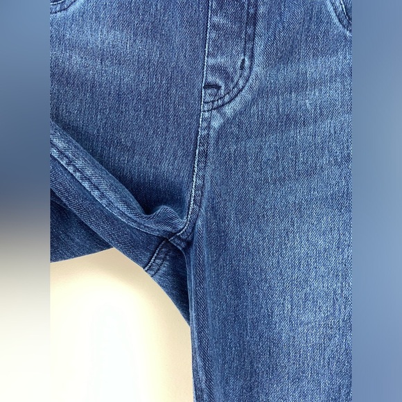 SPANX® Jean-ish Ankle Leggings Size Medium - Picture 7 of 11